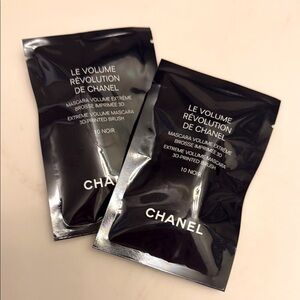 Chanel • Extreme Volume Mascara - Black